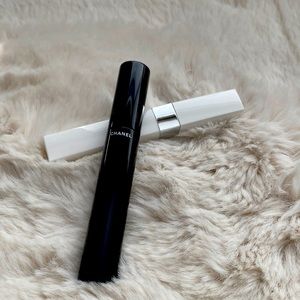 Chanel Limited Edition Le Volume Eye Set